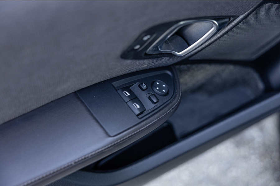 BMW i3 S iPerformance 94Ah 33 kWh / 63dkm NAP / Harman Kardon / Pano / Camera / Navi / Leder / NL-Auto