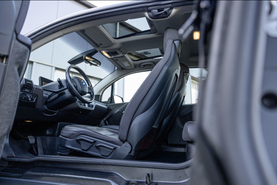 BMW i3 S iPerformance 94Ah 33 kWh / 63dkm NAP / Harman Kardon / Pano / Camera / Navi / Leder / NL-Auto