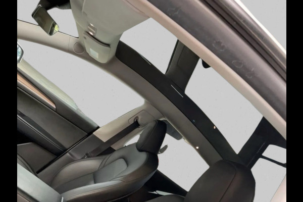 Tesla Model Y (1e Eig, NL-auto, Autopilot, Navi, Panorama, Camera, Etc)