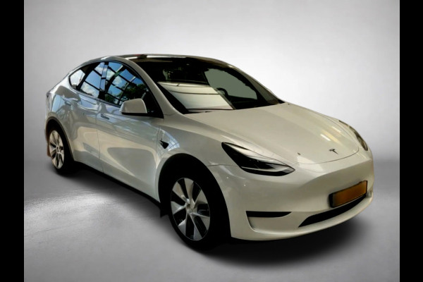Tesla Model Y (1e Eig, NL-auto, Autopilot, Navi, Panorama, Camera, Etc)
