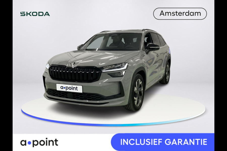 Škoda Kodiaq 1.5 TSI PHEV Sportline Business 204 pk Automaat (DSG) | Navigatie | Panoramadak | Trekhaak (wegklapbaar) | Park assist | Achteruitrijcamera | Adaptieve cruise control | Stoelverwarming v/a | LED | Draadloze Telefoon oplader |