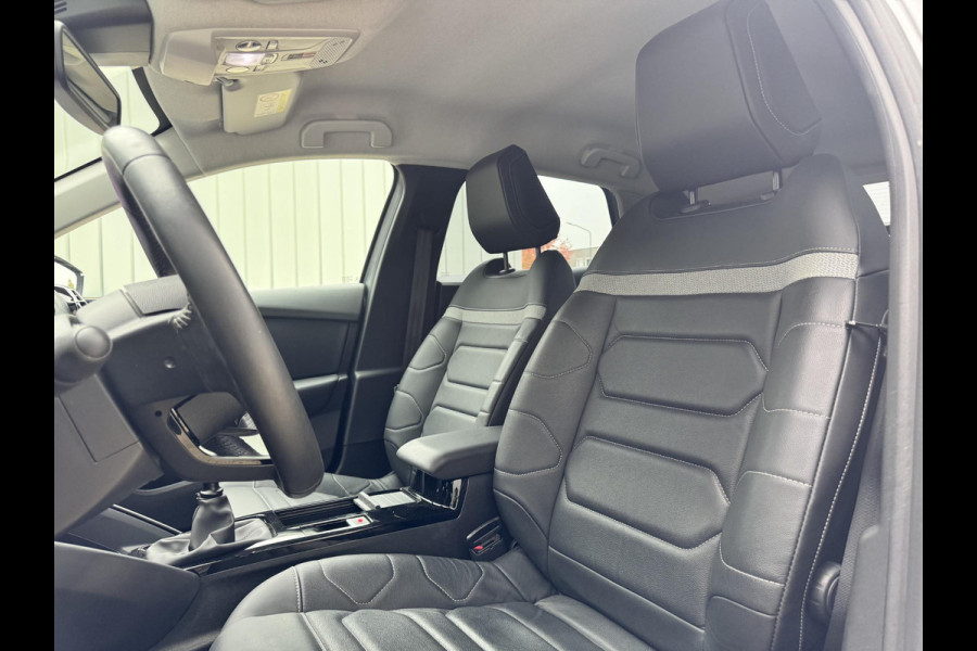 Citroën C4 1.2 Puretech Feel Edition | Leder | LED | Trekhaak | Dealer Onderhouden | Nwe distributie | NAP |