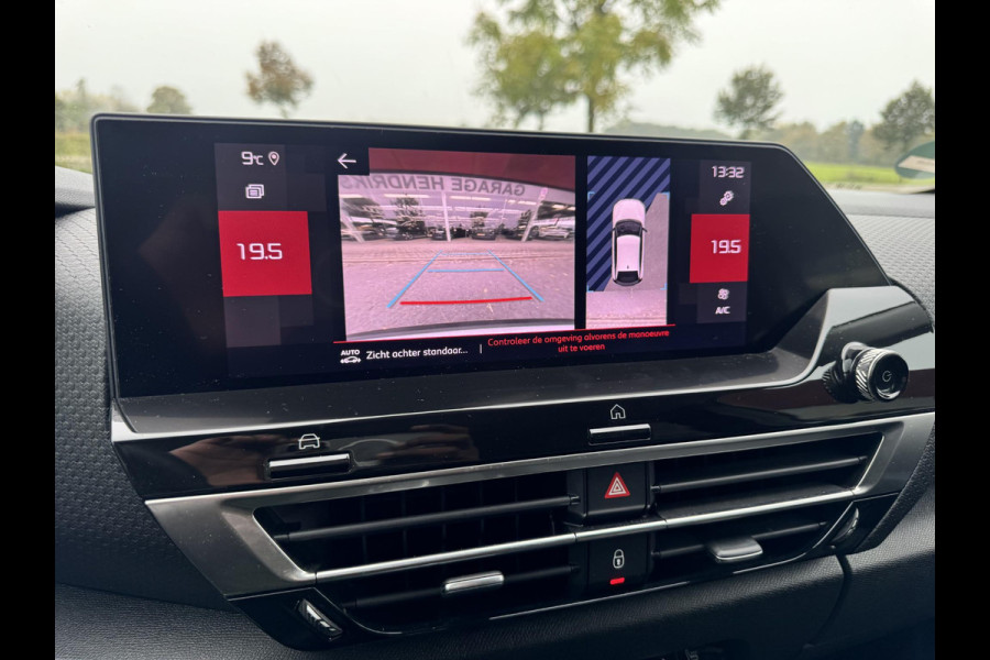 Citroën C4 1.2 Puretech Feel Edition | Leder | LED | Trekhaak | Dealer Onderhouden | Nwe distributie | NAP |