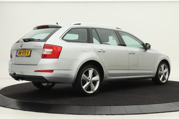 Škoda Octavia 1.2 TSI Style Combi | Xenon | Canton audio | Keyless Entry | Automatisch inparkeren | Stoelverwarming