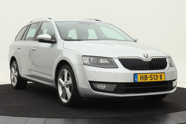 Škoda Octavia 1.2 TSI Style Combi | Xenon | Canton audio | Keyless Entry | Automatisch inparkeren | Stoelverwarming