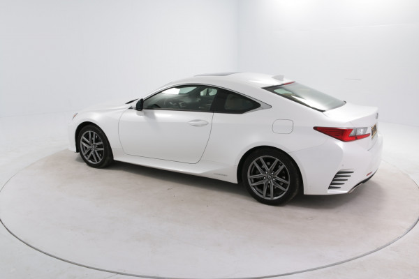 Lexus RC 300h F SPORT Line