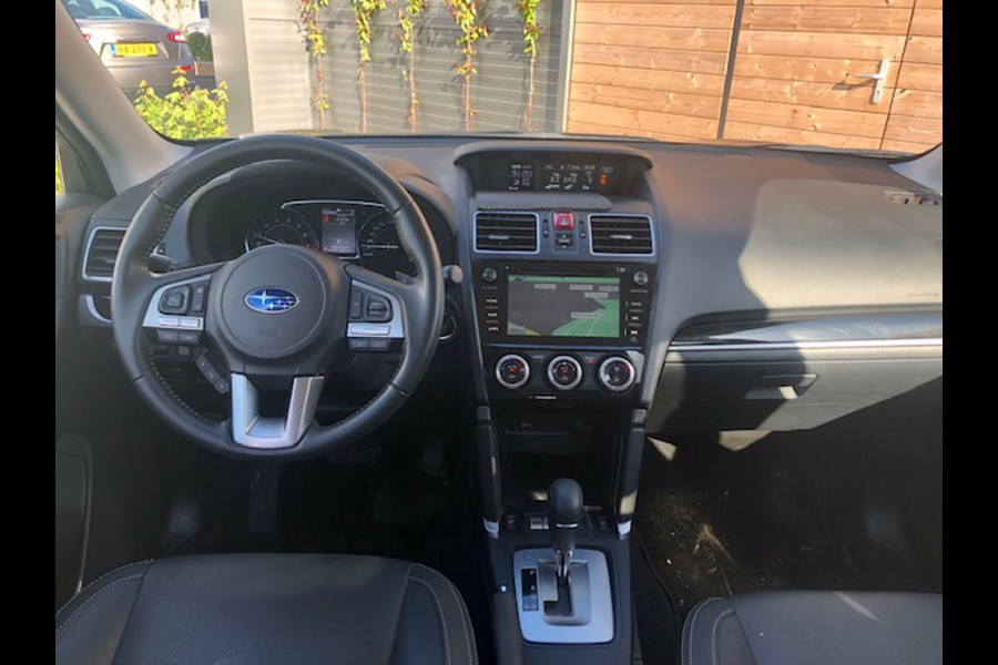 Subaru Forester 2.0 Premium - Panoramadak - Leder - Navi