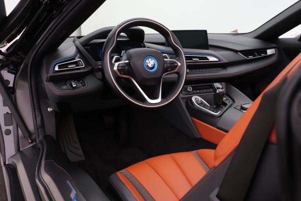 BMW i8 Roadster | Progressive pack | Individual Naturleder | H&K Sound | HUD | Nav Proff | Carbon inleg | Stoelverwarming