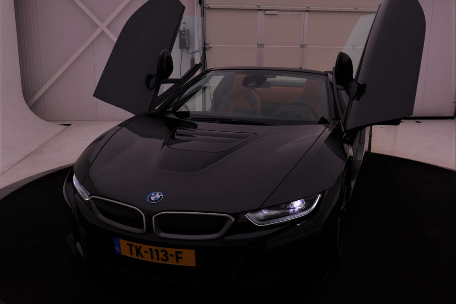 BMW i8 Roadster | Progressive pack | Individual Naturleder | H&K Sound | HUD | Nav Proff | Carbon inleg | Stoelverwarming