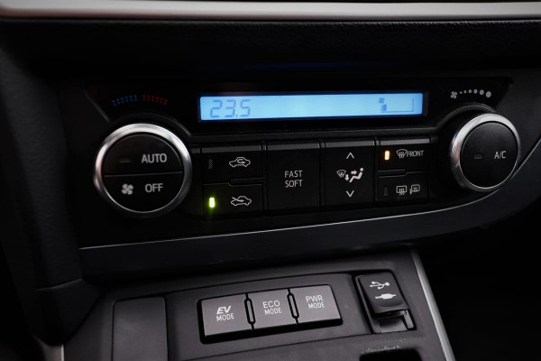 Toyota Auris 1.8 Hybrid Lease TS | 1e eigenaar | Navigatie | Climate control | Cruise control | Privacy glass | Lichtmetalen velgen