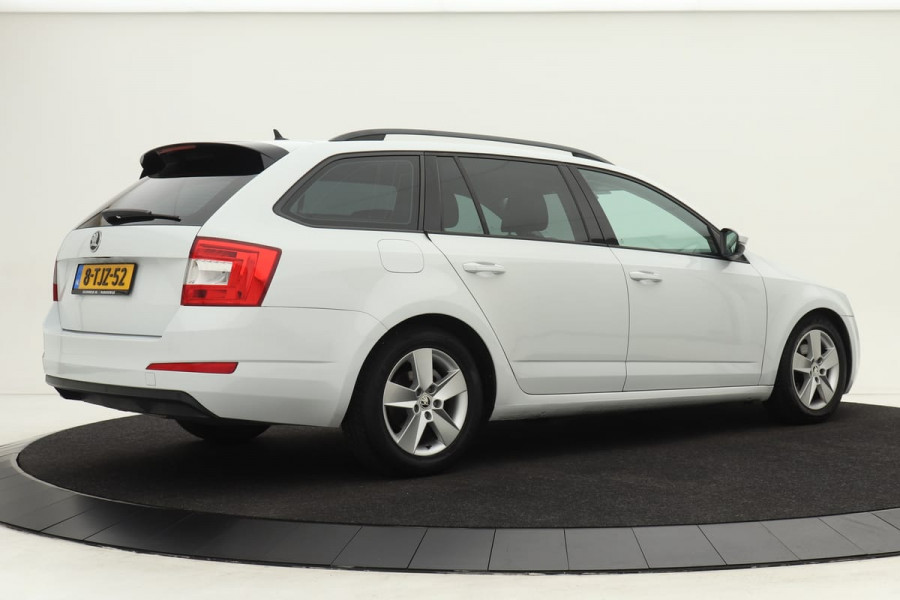 Škoda Octavia Combi 1.6 TDI Greenline Business | Xenon | Gr. Navigatie | Climate control | DAB