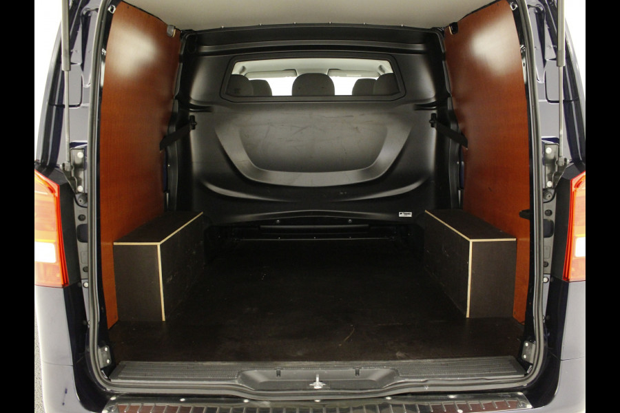 Mercedes-Benz Vito 111 CDI L dubbel cabine, airco, navigatie, parkeersensoren lease Edition, lage bijtelling !! 24 mnd garantie + 2 onderhoudsbeurten GRATIS