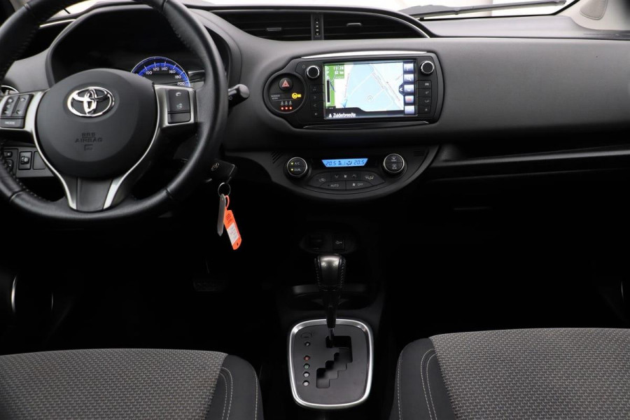 Toyota Yaris Hybrid 1.5 | Navigatie | Climate control | Cruise control | Camera