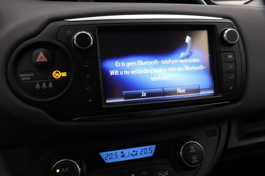 Toyota Yaris Hybrid 1.5 | Navigatie | Climate control | Cruise control | Camera