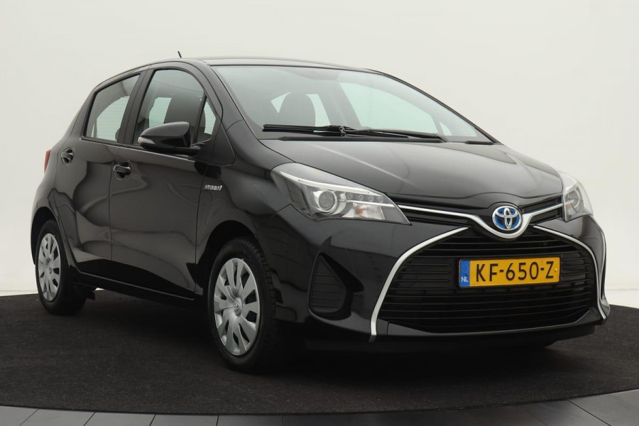 Toyota Yaris Hybrid 1.5 | Navigatie | Climate control | Cruise control | Camera