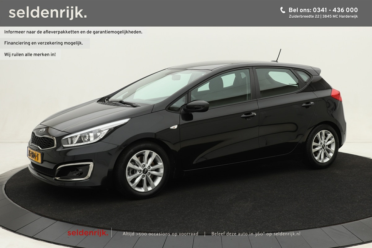 Kia cee'd 1.6 GDI First Edition | Navigatie | Camera | Airco | Dealer onderhouden | Cruise control | Lichtmetalen velgen | PDC