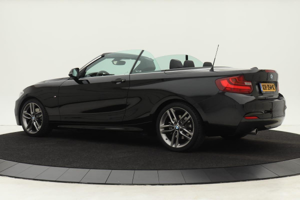 BMW 2 Serie Cabrio 220i Aut. M-sport | Full-LED | Navi Proff. | Stoelverwarming | Climate control | Volleder | PDC