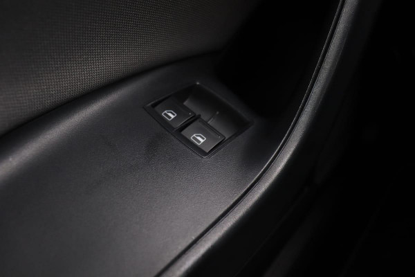 Seat Ibiza 1.4 TDI Style Connect ST | Navigatie | Parkeersensoren | Airco | Cruise control
