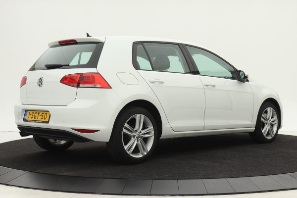 Volkswagen Golf 1.2 TSI DSG Trendline Aut. | 85.000km NAP | Navigatie | Airco | Executive-pakket | Klein leder-pakket