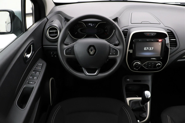 Renault Captur 0.9 TCe Limited | Pack Comfort | Navigatie | Two-tone lak | Parkeersensoren