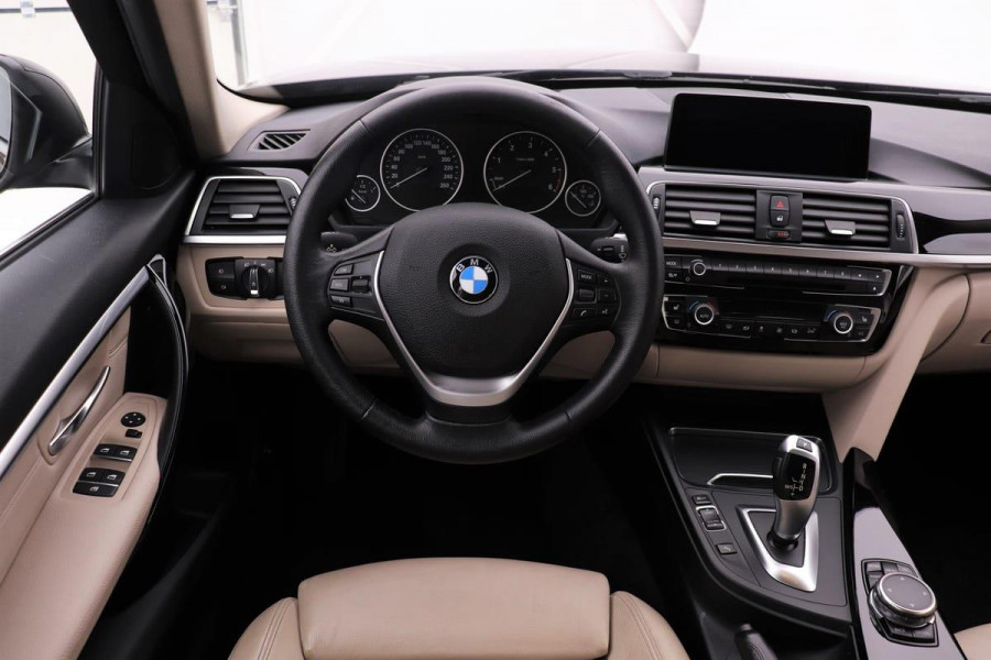 BMW 3 Serie Touring 320d High Executive Aut. | Luxury Line | Navi proff. | Comfort pakket | Full-LED | Sportstoelen | HiFi audio | Stoelverw