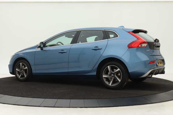 Volvo V40 2.0 D2 R-Design | Xenon | Navigatie | Climate control | Stoelverwarming | PDC | Voorruitverwarming | Afn. trekhaak