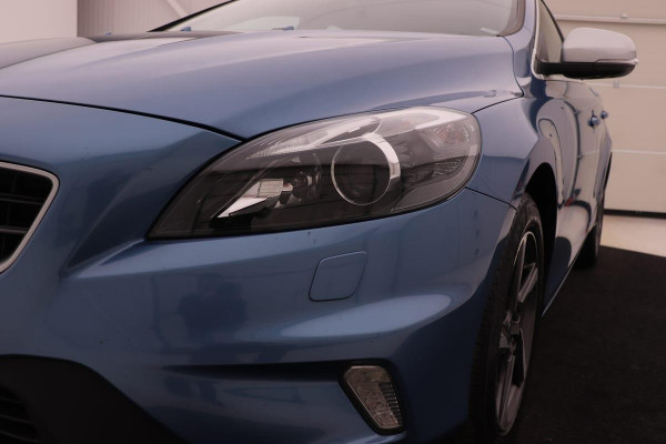 Volvo V40 2.0 D2 R-Design | Xenon | Navigatie | Climate control | Stoelverwarming | PDC | Voorruitverwarming | Afn. trekhaak