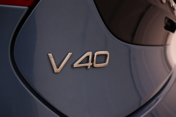 Volvo V40 2.0 D2 R-Design | Xenon | Navigatie | Climate control | Stoelverwarming | PDC | Voorruitverwarming | Afn. trekhaak