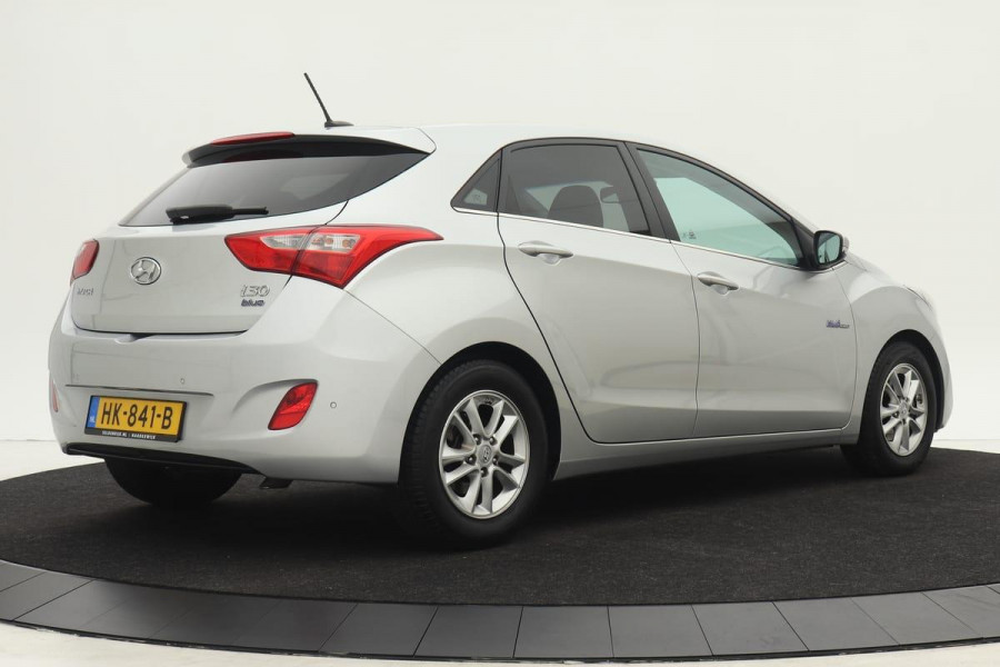 Hyundai i30 1.6 GDI i-Motion Plus | Navigatie | Camera | Climate Control | Cruise control