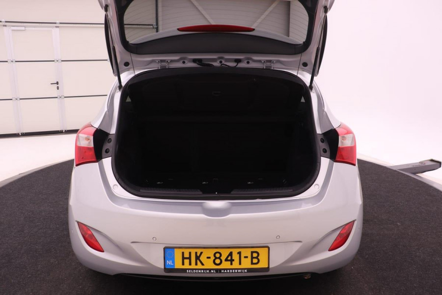 Hyundai i30 1.6 GDI i-Motion Plus | Navigatie | Camera | Climate Control | Cruise control