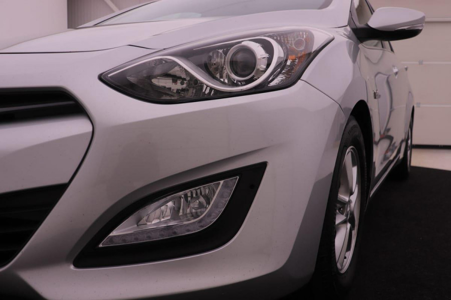 Hyundai i30 1.6 GDI i-Motion Plus | Navigatie | Camera | Climate Control | Cruise control