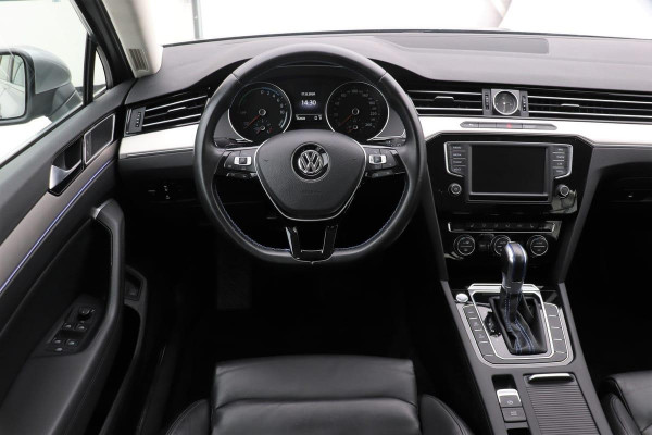 Volkswagen Passat 1.4 TSI GTE Highline *Excl. BTW* | Full LED | Volleder | Ergo stoelen | Navigatie | Adaptive Cruise | Keyless