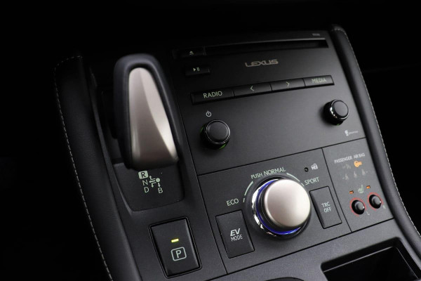 Lexus CT 200h 200h 25th Edition Sport | Full-LED | Alcantara | Navigatie | Camera | Keyless