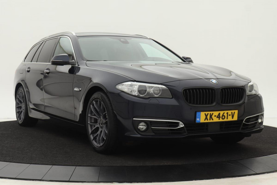 BMW 5 Serie Touring 520d High Executive | Xenon | Volleder | Adaptive cruise | HUD | Breyton velgen | Camera | Stoelverwarming