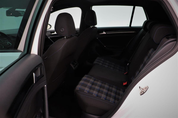 Volkswagen Golf 1.4 TSI GTE *All in prijs* Panoramadak | Full LED | Gr. Navigatie | Keyless | Climate control | PDC v+a