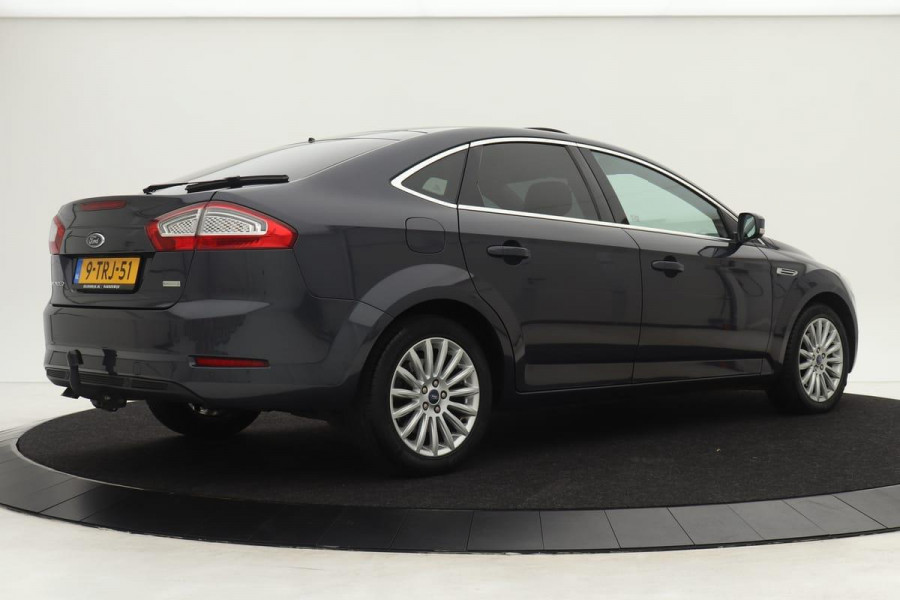 Ford Mondeo 1.6 EcoBoost Platinum | Xenon | Panoramadak | Leder/alcantara | Navigatie | Trekhaak | Keyless