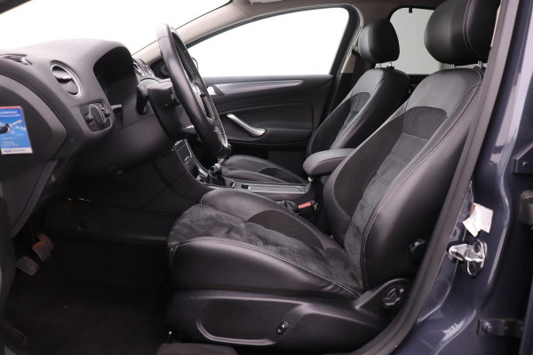 Ford Mondeo 1.6 EcoBoost Platinum | Xenon | Panoramadak | Leder/alcantara | Navigatie | Trekhaak | Keyless
