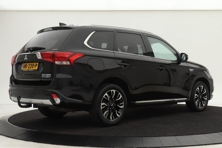 Mitsubishi Outlander 2.0 PHEV Instyle *Excl BTW* | Full LED | Navigatie | Volleder | Stoel-/stuurverwarming | 360 camera | Trekhaak