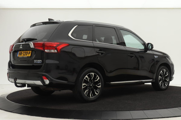 Mitsubishi Outlander 2.0 PHEV Instyle *Excl BTW* | Full LED | Navigatie | Volleder | Stoel-/stuurverwarming | 360 camera | Trekhaak