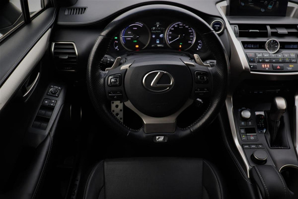 Lexus NX 300h 4-WD F-Sport Line | Panoramadak | Adaptive cruise | Full LED | Elektr. Achterklep | Camera | Keyless | Mercury Grey