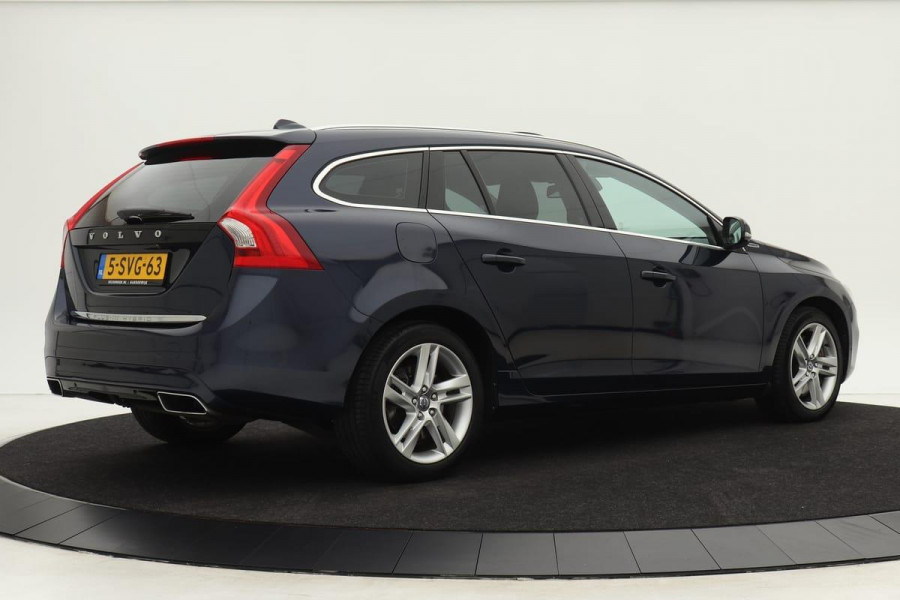 Volvo V60 2.4 D6 AWD Plug-In Summum *All-in prijs* | Dealer onderhouden | Xenon | Navigatie | Afn. trekhaak | Memory | Premium sound