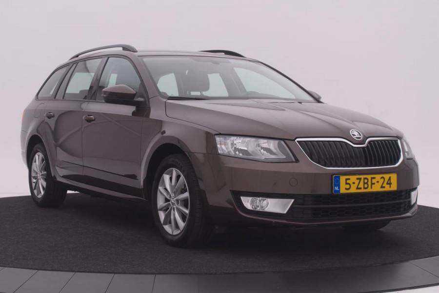 Škoda Octavia 1.2 TSI Ambition | Navigatie | Climate control | Parkeersensoren