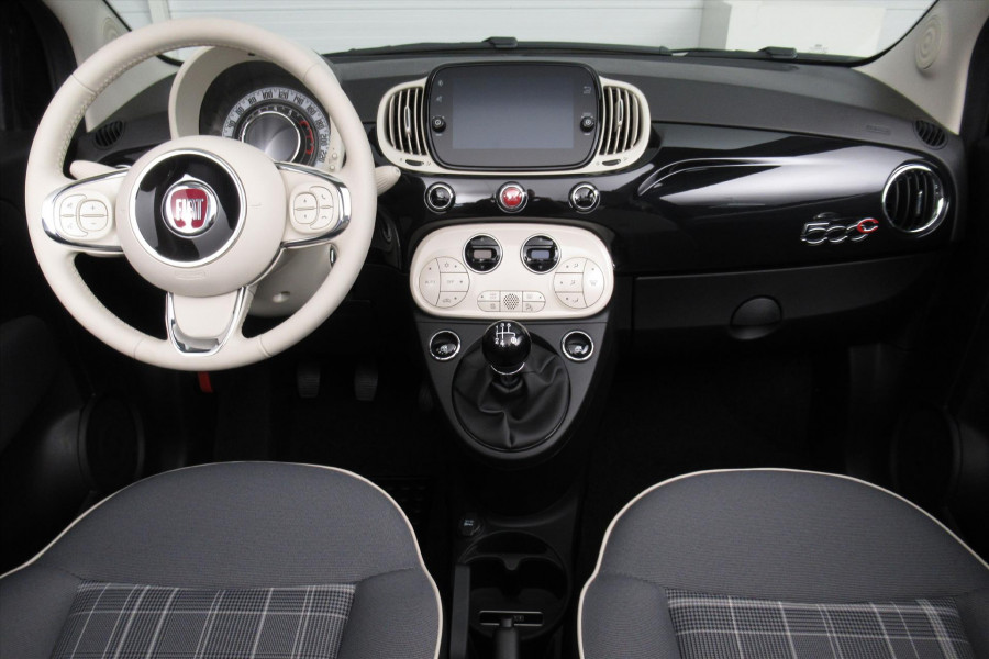 Fiat 500C 1.2 69pk Lounge Nieuwprijs 23400 euro Grootbeeld Navigatie