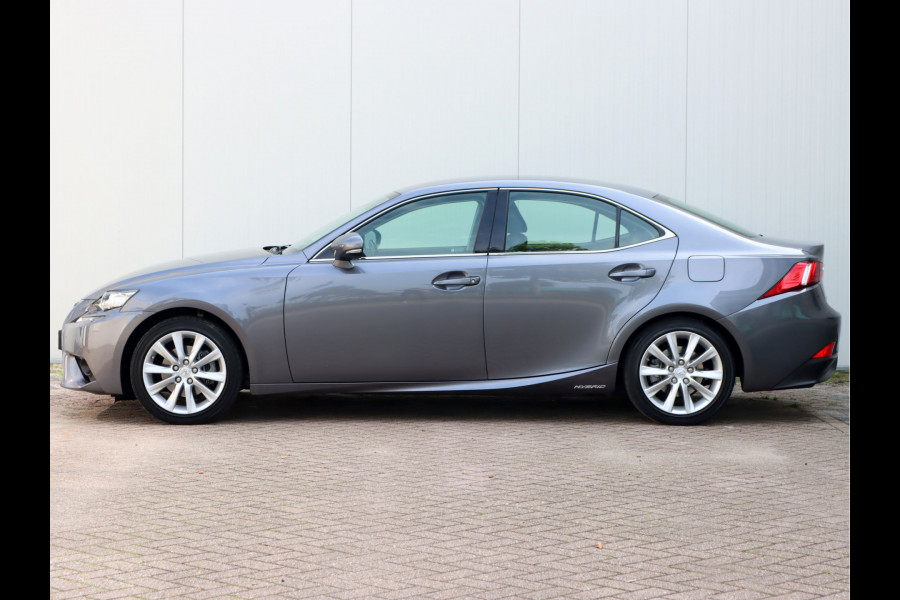 Lexus IS 300h Business Line | Leder | Stoelverwarming | Parkeersensoren