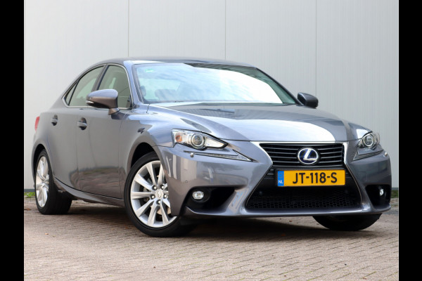 Lexus IS 300h Business Line | Leder | Stoelverwarming | Parkeersensoren