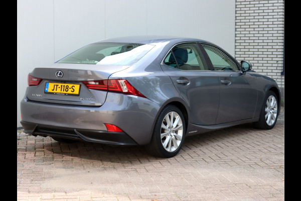 Lexus IS 300h Business Line | Leder | Stoelverwarming | Parkeersensoren