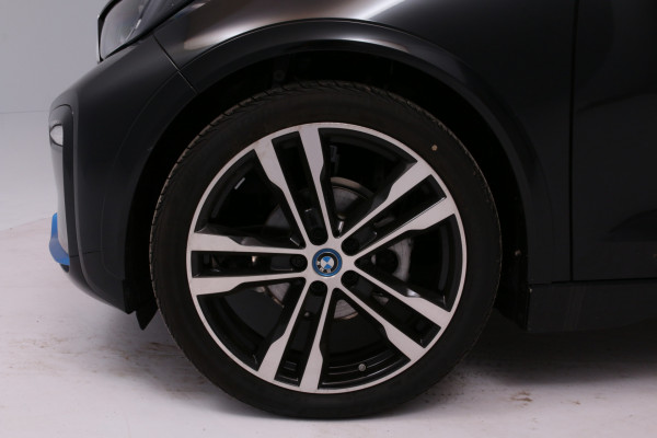 BMW i3S 120Ah - 4% Bijtelling (ex BTW) - Full options - 8% korting