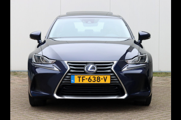 Lexus IS 300h Hybrid Luxury Line | Schuifdak | Quad Led | Stoelventilatie