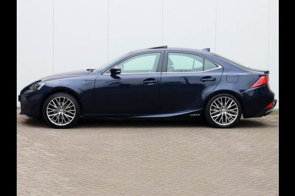 Lexus IS 300h Hybrid Luxury Line | Schuifdak | Quad Led | Stoelventilatie