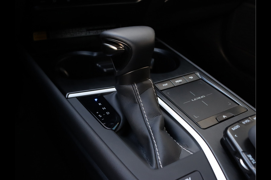 Lexus UX 250h Executive Line | President Pack | Mark Levinson | Stoelventilatie